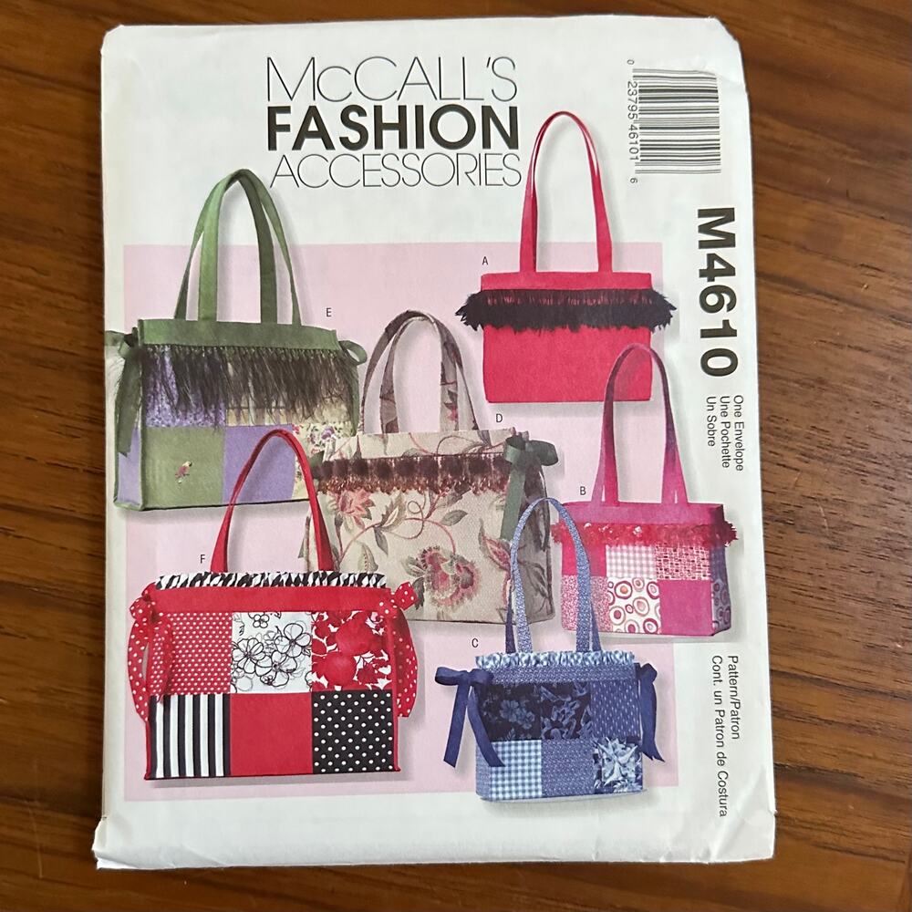 UNCUT McCall's Pattern M4610 Totes Fashion